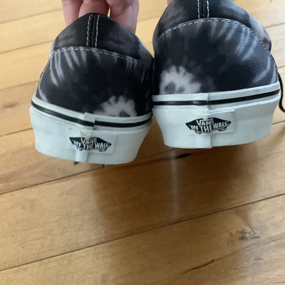 Vans shoes barley been worn men and women can wear - Picture 3 of 7